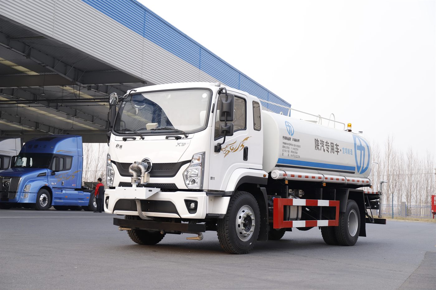 SAGMOTO X7 water sprinkler truck for construction and road service