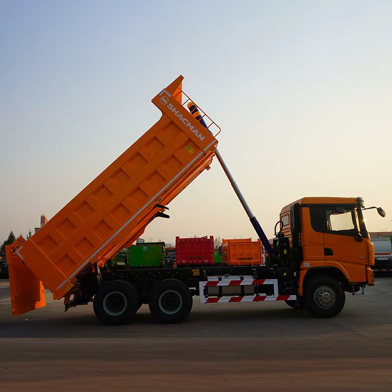 SHACMAN X3000 6x4 Central Asia truck: side view
